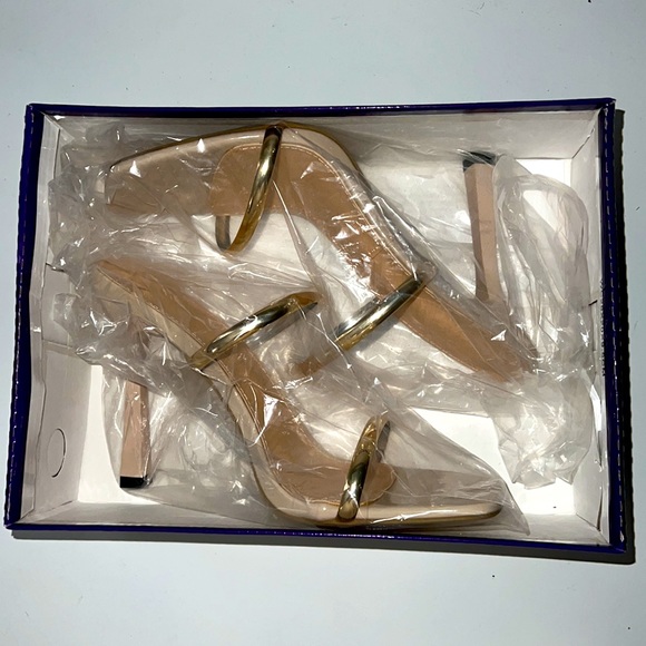 metallic stiletto heeled mule sandal - Picture 5 of 5